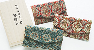 龍村織名物裂「錦」房カバー付念珠入