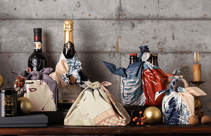 ビードロを吹く女